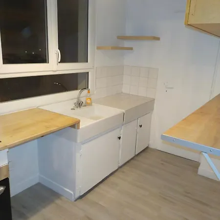 Apartment Centre De Dernier Etage Balcon